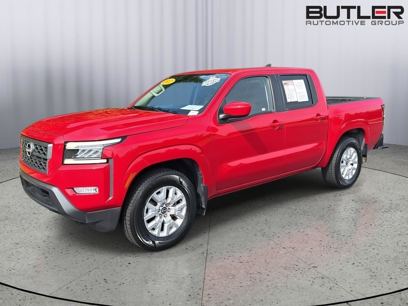 Used 2022 Nissan Frontier SV w/ SV Premium Package RWD image 2