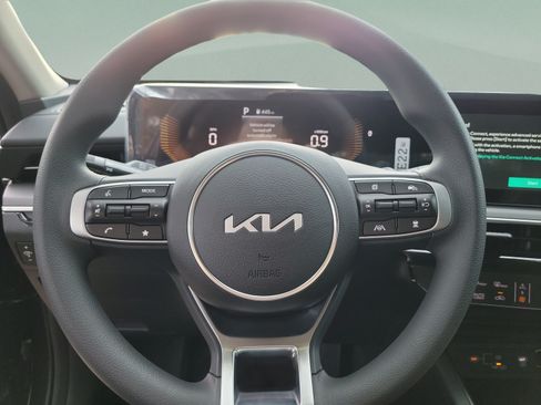 New 2026 Kia K5 LXS FWD image 19