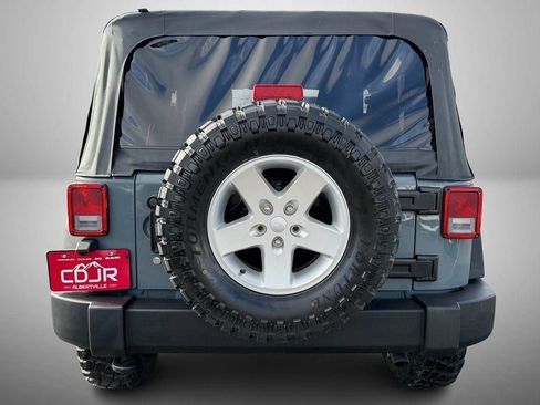 Used 2015 Jeep Wrangler Sport w/ Quick Order Package 24S AWD/4WD image 7