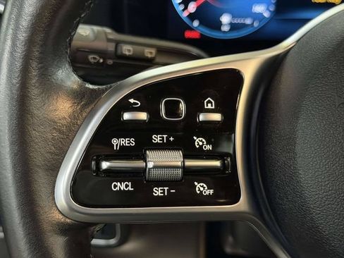 Certified 2023 Mercedes-Benz GLA 250 4MATIC image 30