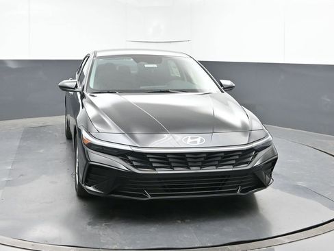 New 2026 Hyundai Elantra SE FWD image 8