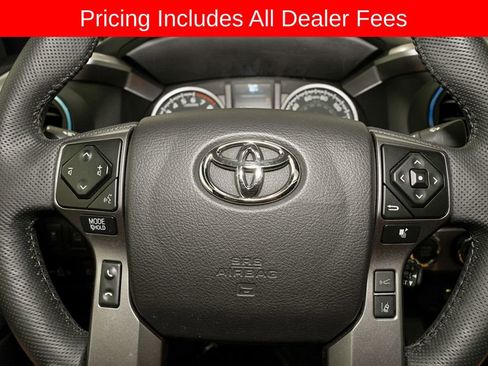 Used 2022 Toyota Tacoma Limited AWD/4WD image 18