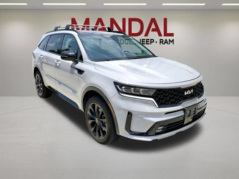 Used 2023 Kia Sorento SX AWD/4WD image 3