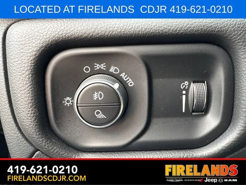 Used 2022 RAM 1500 Big Horn AWD/4WD image 21