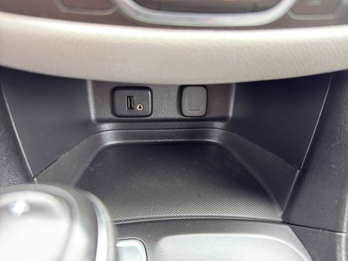 Used 2018 Chevrolet Equinox LS image 19