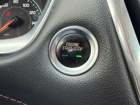 Used 2020 Chevrolet Traverse Premier AWD/4WD image 20