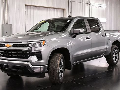 New 2026 Chevrolet Silverado 1500 LT AWD/4WD image 3