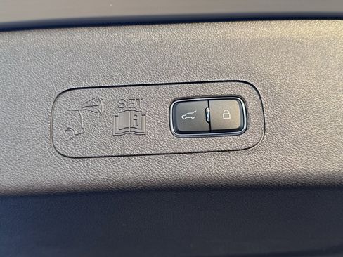 Used 2023 Lincoln Aviator Reserve w/ Equipment Group 201A image 44