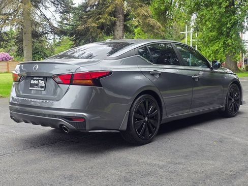 Used 2020 Nissan Altima 2.5 SR FWD image 6