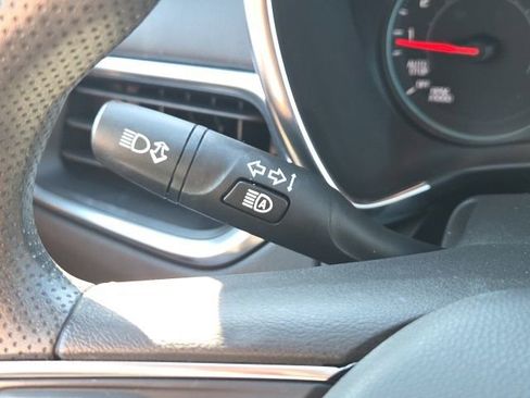 Used 2024 Chevrolet Equinox LT image 41