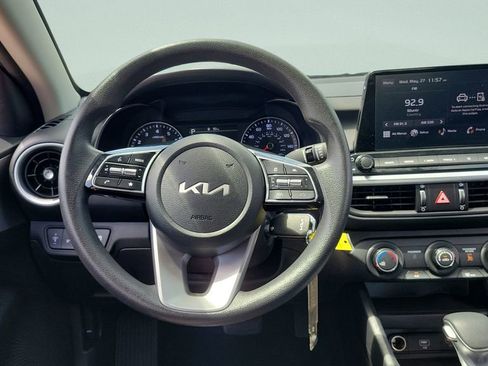 Used 2024 Kia Forte LXS w/ LXS Technology Package FWD image 12