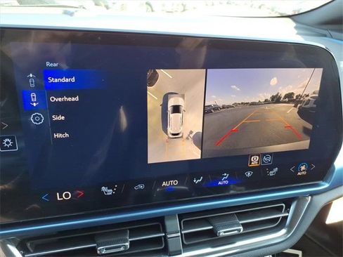 New 2026 Chevrolet Equinox EV LT image 12