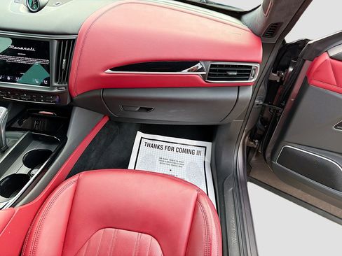 Certified 2022 Maserati Levante GT image 17