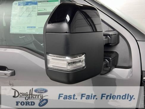 New 2025 Ford F350 Platinum w/ FX4 Off-Road Package image 8