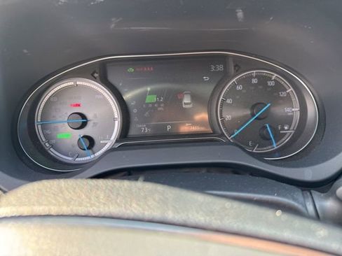 Used 2023 Toyota Venza Nightshade image 7