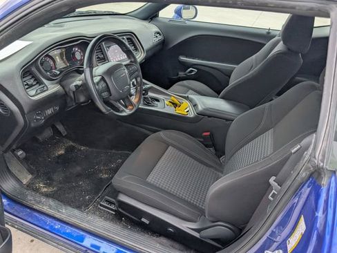 Used 2022 Dodge Challenger SXT w/ Driver Convenience Group AWD/4WD image 2