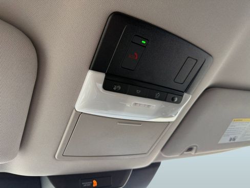 New 2026 Nissan Pathfinder SV image 18