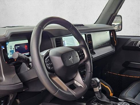 Used 2024 Ford Bronco Badlands AWD/4WD image 11