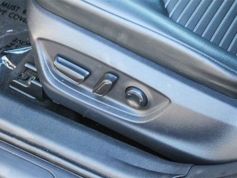 Used 2019 Toyota Camry SE image 27