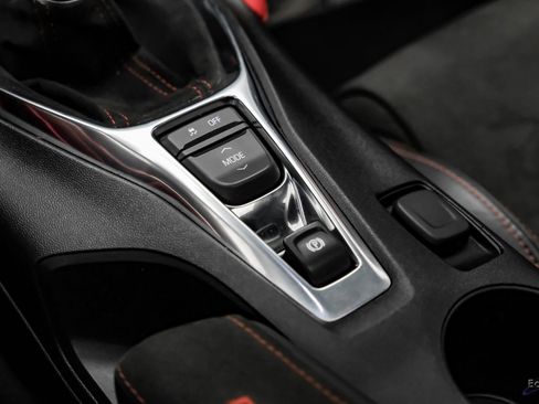 Used 2021 Chevrolet Camaro ZL1 image 51