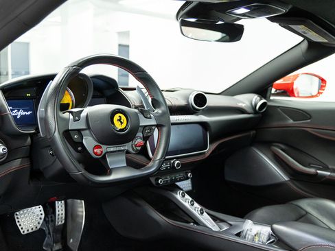Used 2020 Ferrari Portofino RWD image 49