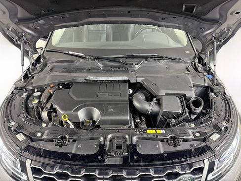 Used 2022 Land Rover Range Rover Evoque SE image 39