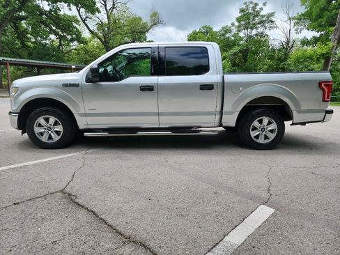 Used 2015 Ford F150 XLT image 4
