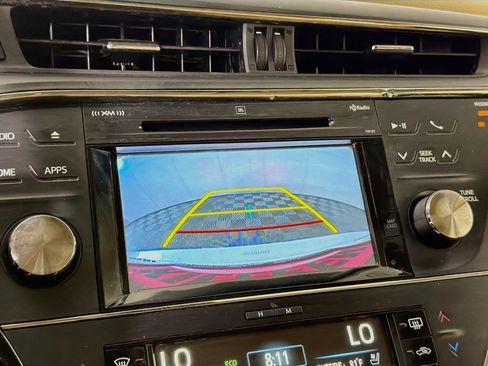 Used 2018 Toyota Avalon Limited w/ Carpet Mat Package FWD image 17