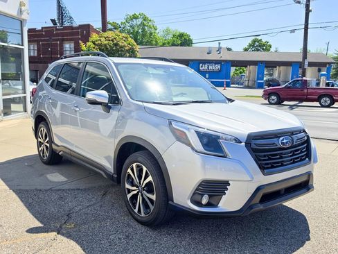 Used 2023 Subaru Forester Limited AWD/4WD image 8