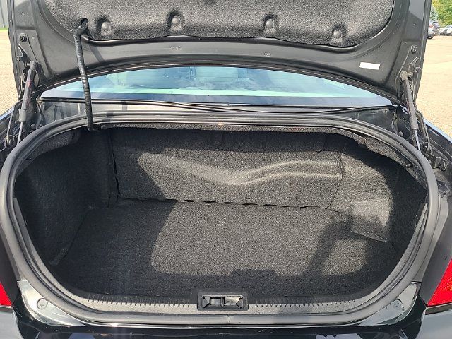 Used 2011 Ford Fusion Hybrid FWD image 31