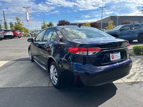Certified 2026 Toyota Corolla LE FWD image 3