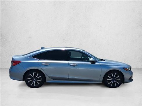 Used 2023 Honda Civic EX image 4