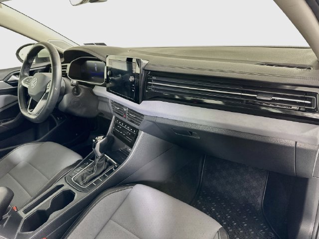 Used 2025 Volkswagen Jetta SE w/ Sunroof Package FWD image 28