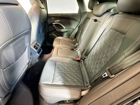 New 2025 Audi SQ5 Premium Plus image 21