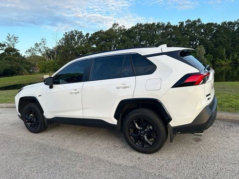 Certified 2025 Toyota RAV4 XLE FWD image 4