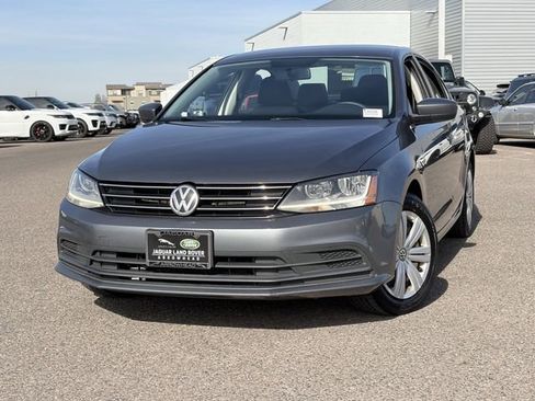 Used 2017 Volkswagen Jetta S image 3
