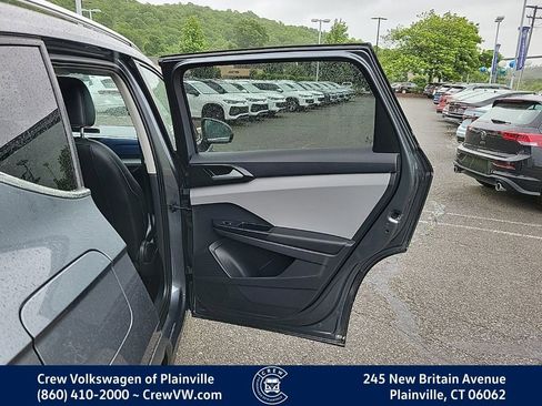 Certified 2022 Volkswagen Taos SE AWD/4WD image 41