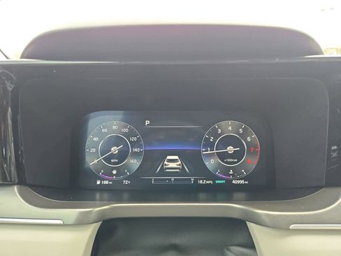 Certified 2023 Kia Sorento SX image 33