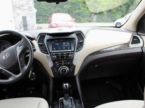 Used 2017 Hyundai Santa Fe Sport AWD/4WD image 28