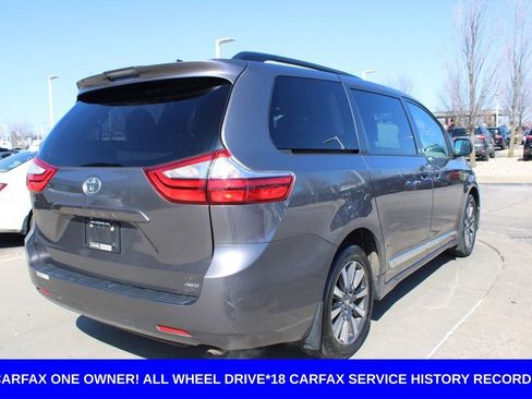 Used 2018 Toyota Sienna LE image 7