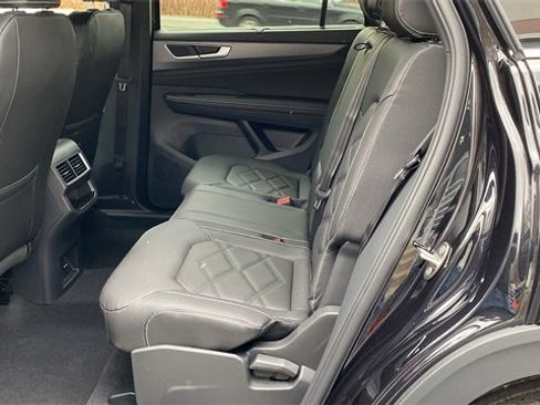 New 2026 Volkswagen Atlas Cross Sport SE image 21