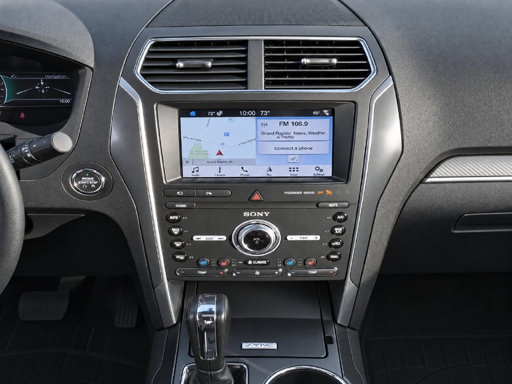 Used 2019 Ford Explorer Sport w/ Equipment Group 401A AWD/4WD image 31