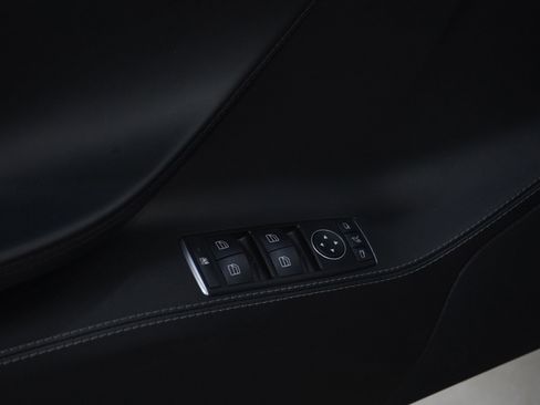 Used 2014 Tesla Model S 85 RWD image 18