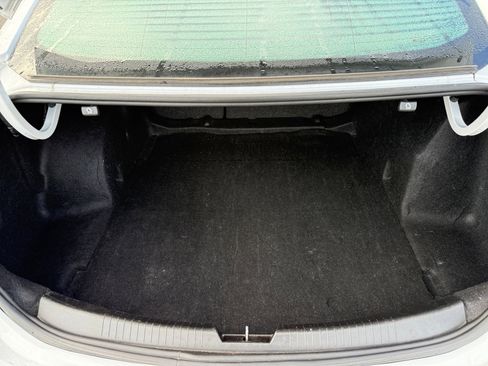 Used 2023 Chevrolet Malibu LT image 17