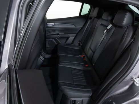 New 2025 Maserati Grecale Modena image 39