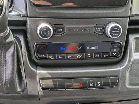 Used 2023 RAM ProMaster 2500 FWD image 26