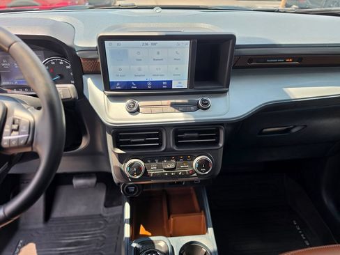 Used 2024 Ford Maverick Lariat w/ 4K Tow Package AWD/4WD image 16