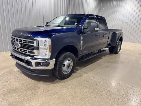 Used 2024 Ford F350 XLT image 1