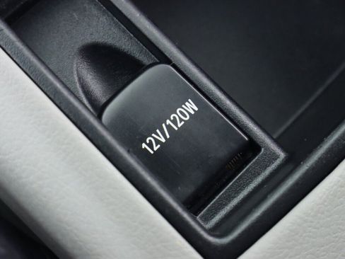 Used 2007 Toyota Camry LE image 18