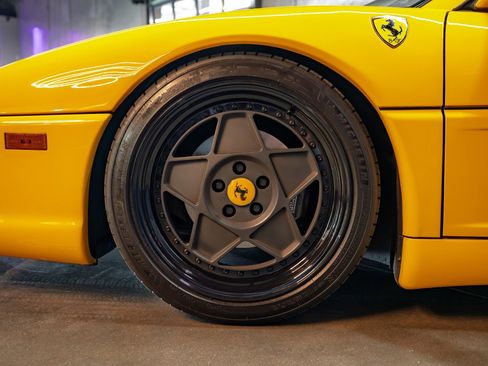 Used 1999 Ferrari F355 Spider image 18